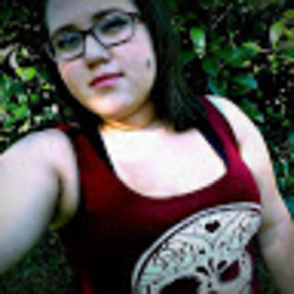 Meet the Posher Other - Meet your Posher, Sabrina